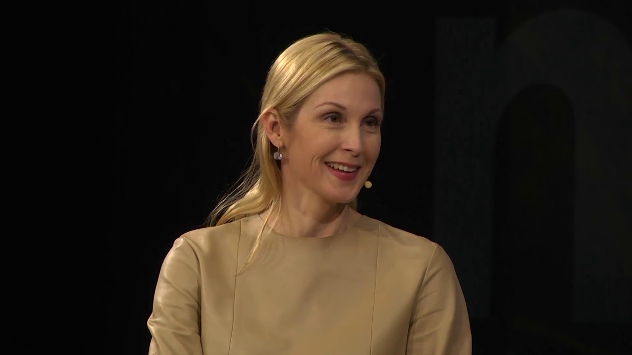 Kelly Rutherford- Revitalize 2016