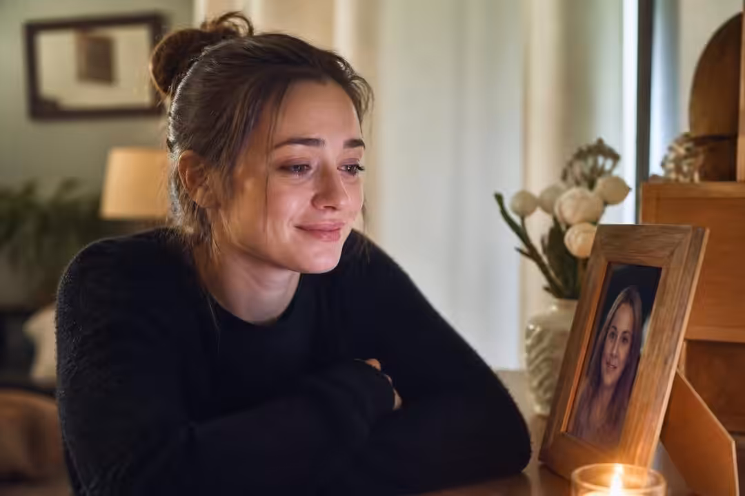découvrez le message émouvant et sincère de mindy, la fille de loana, adressé à sa mère, rempli de tendresse et d'émotions authentiques.